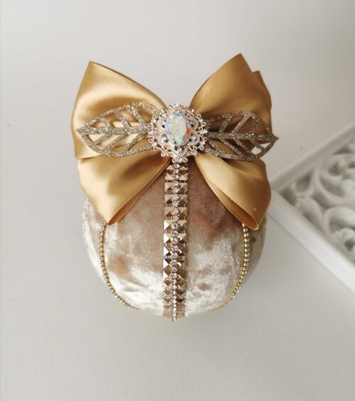 Gold  Christmas baubles - Image 2