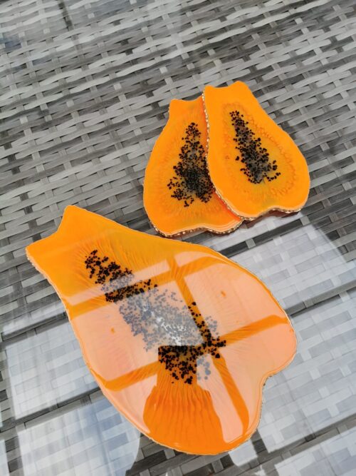 Papaya resin tray and coasters - Image 3