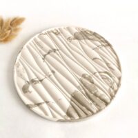 Large round tray