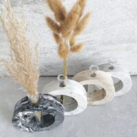 Round vase