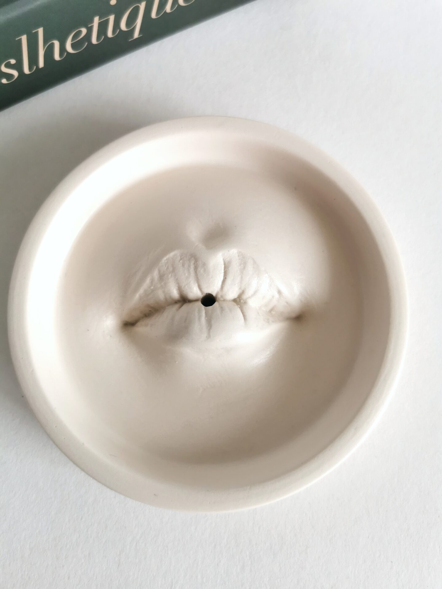 Lip incense holder - Image 2