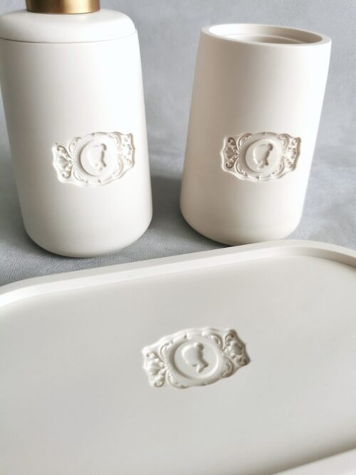 "Camellia" bathroom set - Image 3