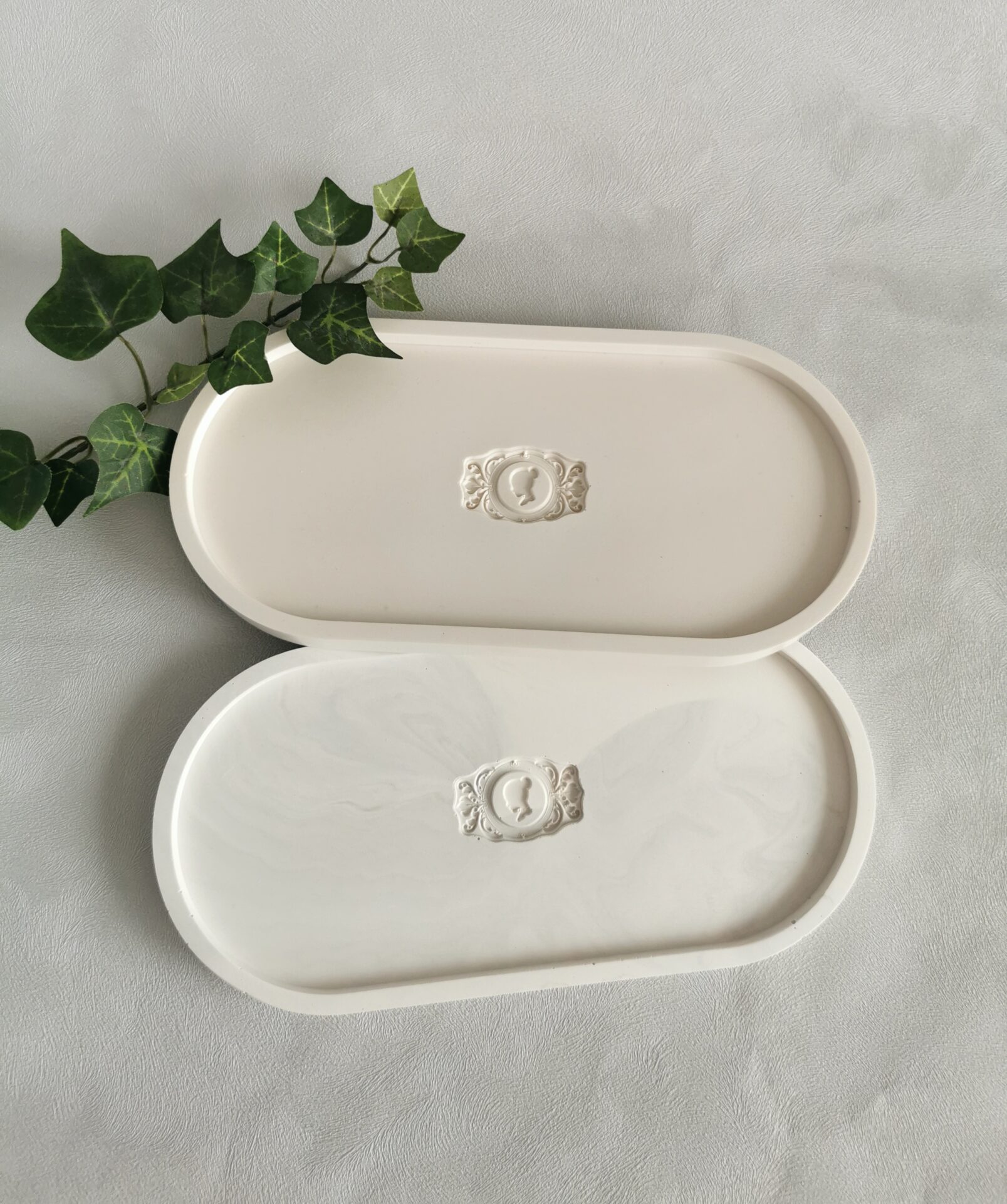 Camellia oval tray