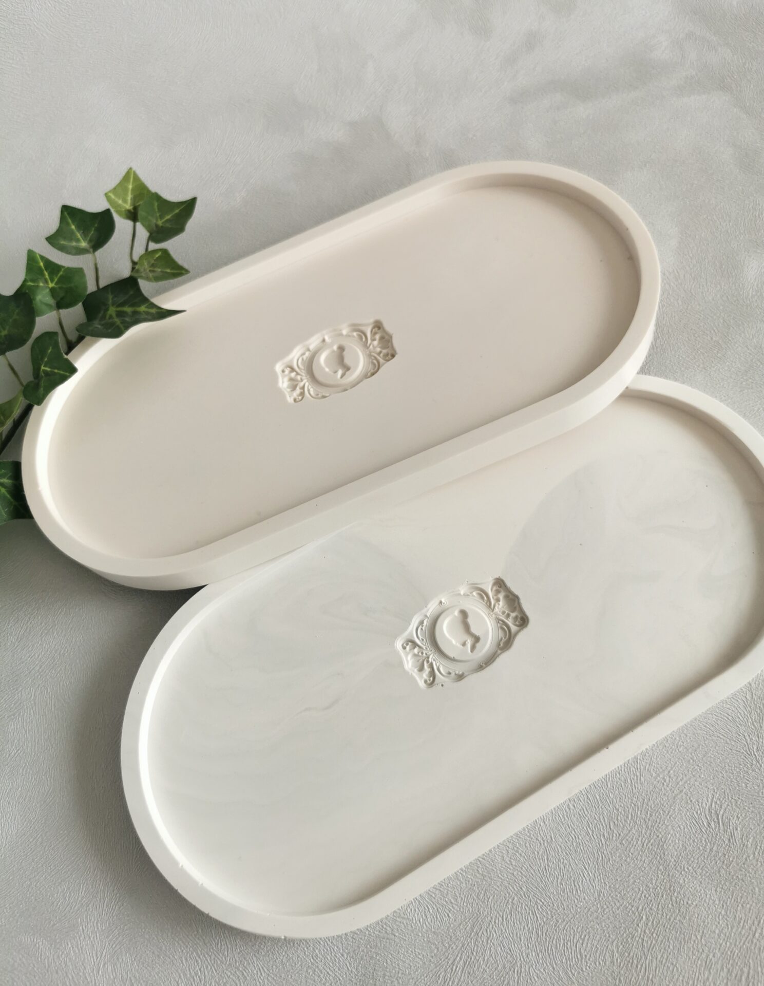 Camellia oval tray - Image 6
