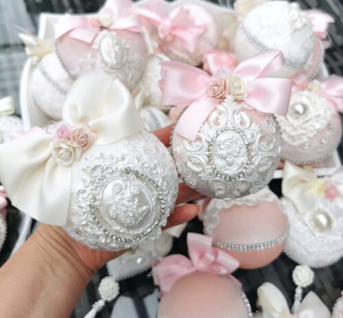 White / pink Christmas ornaments set - Image 14