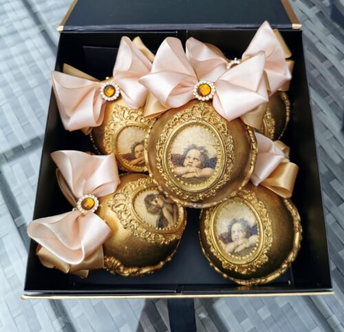 Gold Christmas ornaments set - Image 2