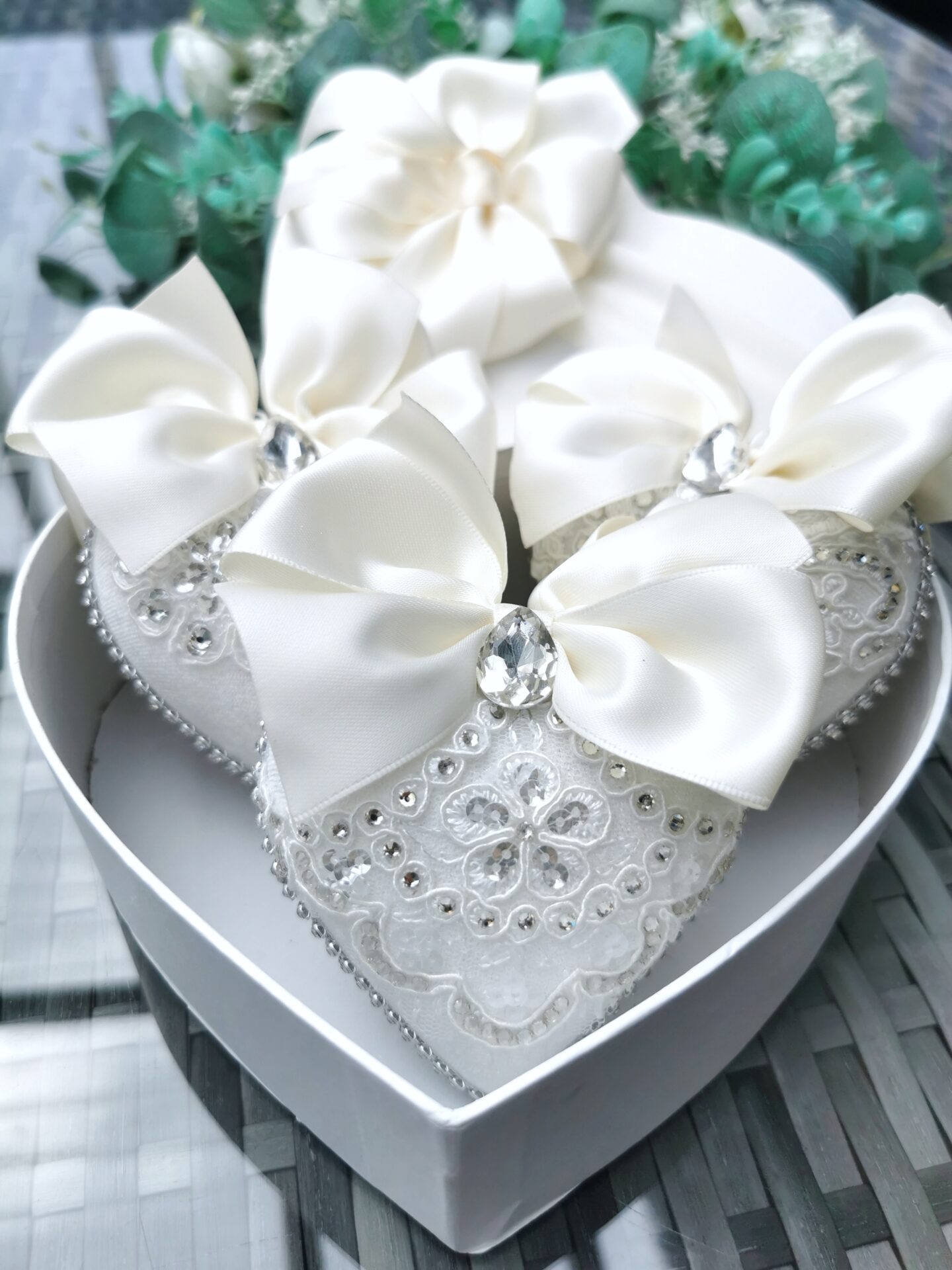 White heart Xmas ornaments set - Image 5