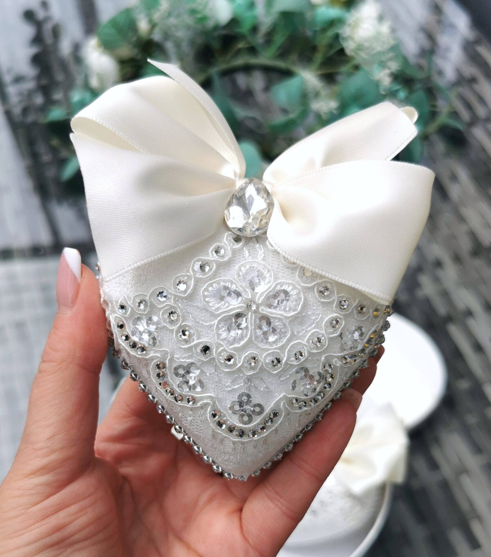 White heart Xmas ornaments set - Image 2