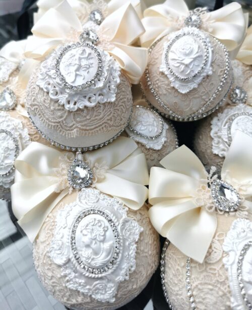 Cream Christmas ornaments set - Image 9