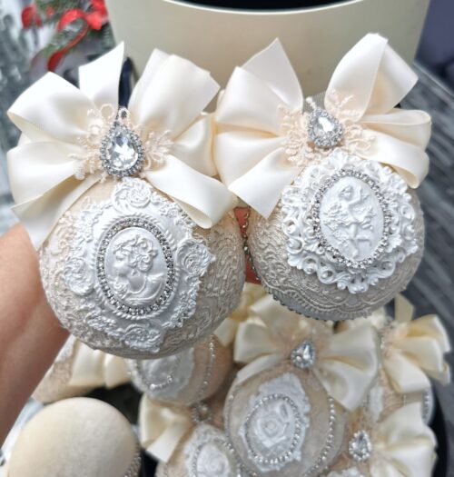 Cream Christmas ornaments set - Image 7