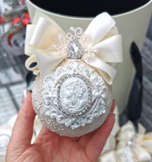 Cream Christmas ornaments set - Image 5