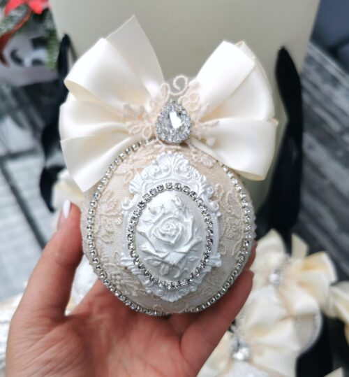 Cream Christmas ornaments set - Image 2