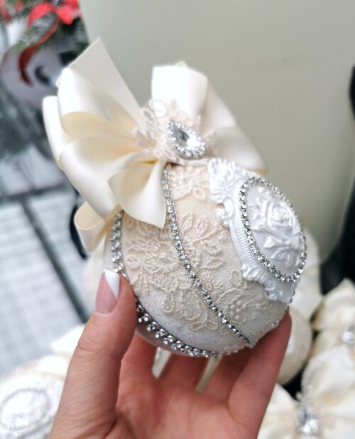 Cream Christmas ornaments set - Image 3
