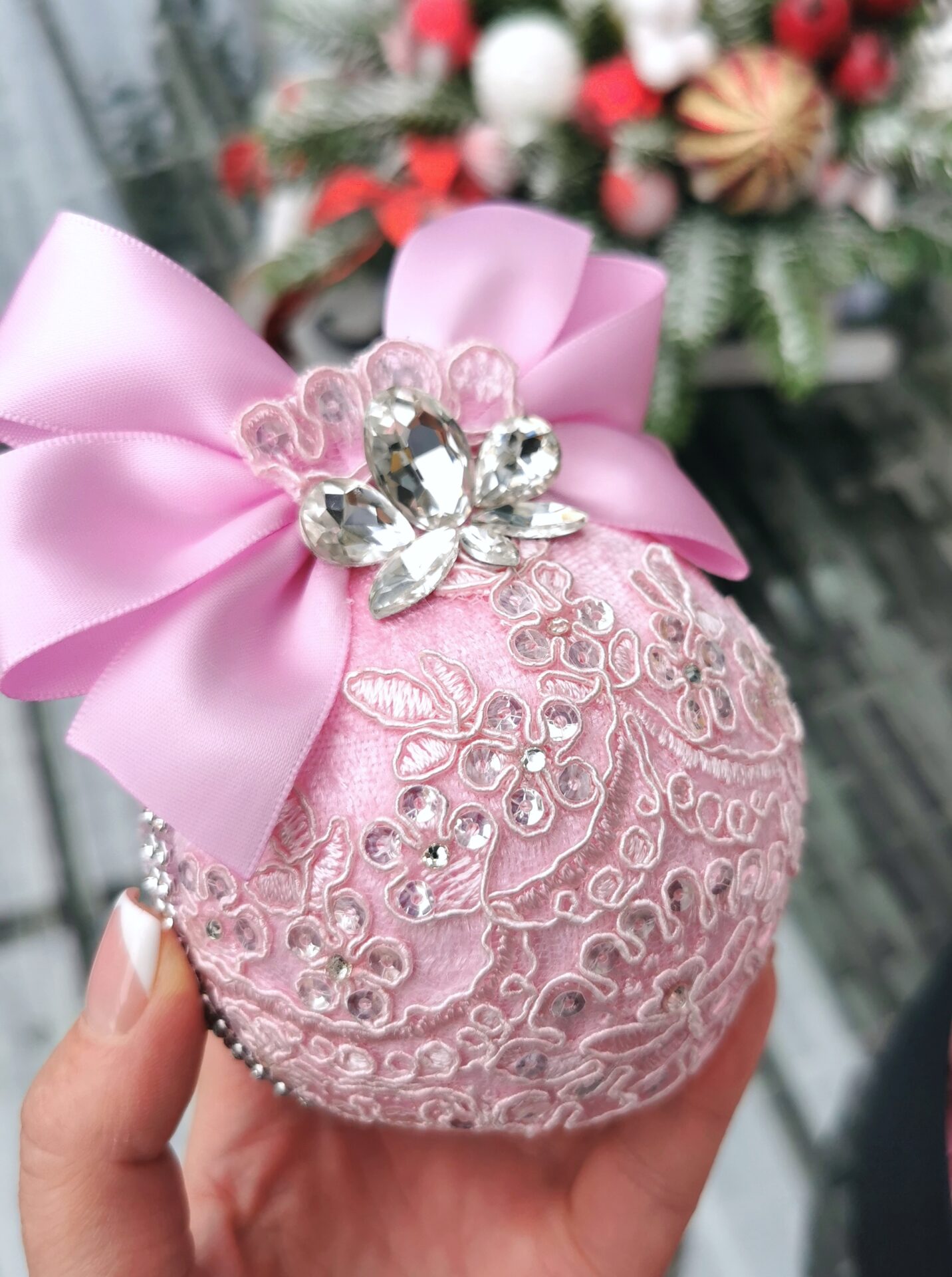 Pink Christmas ornaments - Image 4