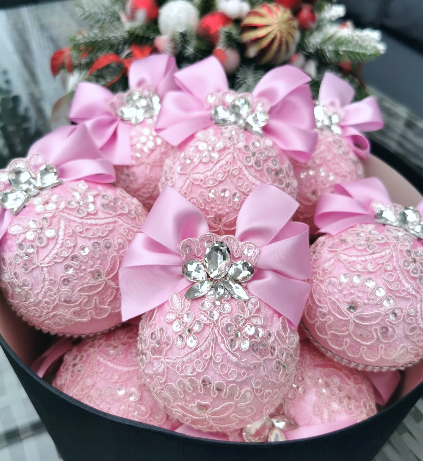 Pink Christmas ornaments - Image 10