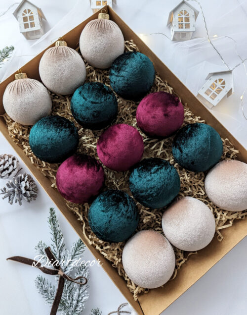 Christmas Ornaments Mix | Emerald, Beige, Wine – 15 Units Set