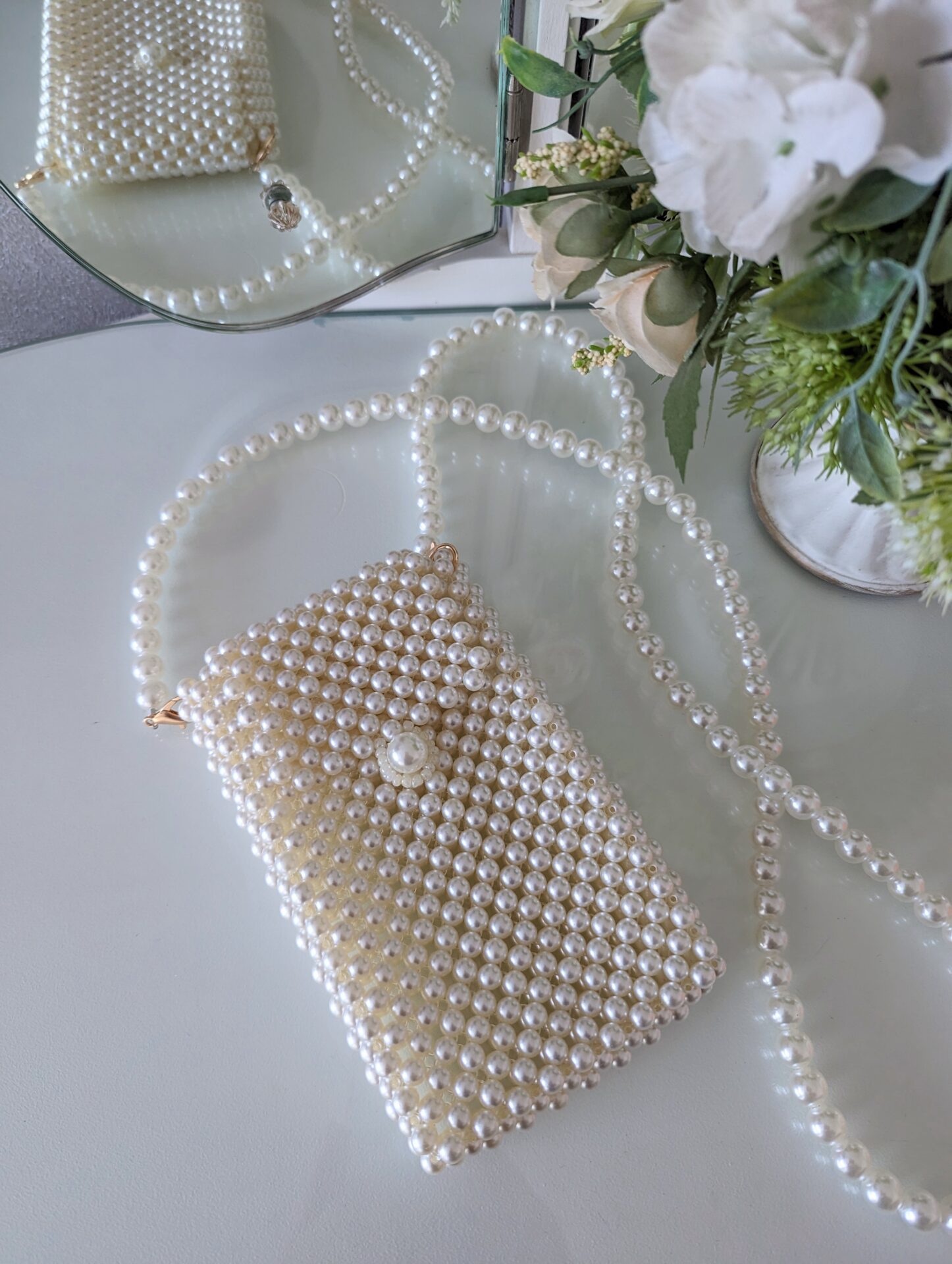 Pearl beaded bag for phone - Image 4