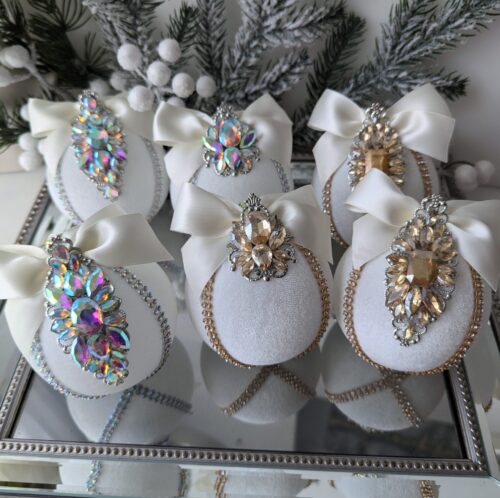 White Xmas baubles