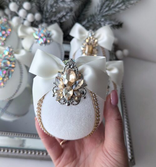 White Christmas baubles - Image 10