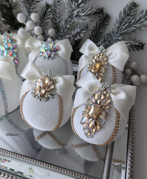 White Christmas baubles - Image 12