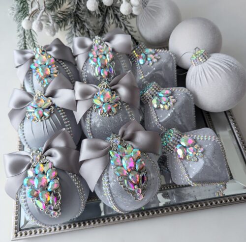Grey Christmas baubles 