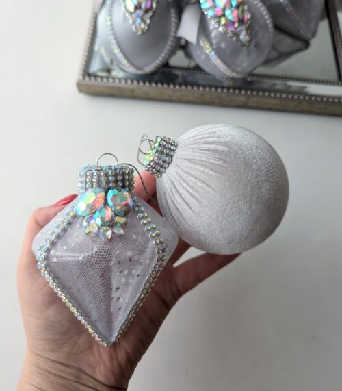 Grey Christmas baubles  - Image 3