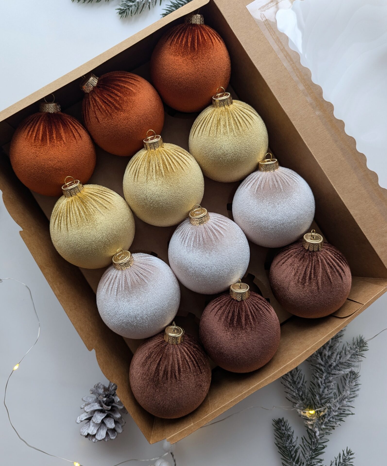 Christmas tree ornaments mix- rustic/custard/brown/cream.
