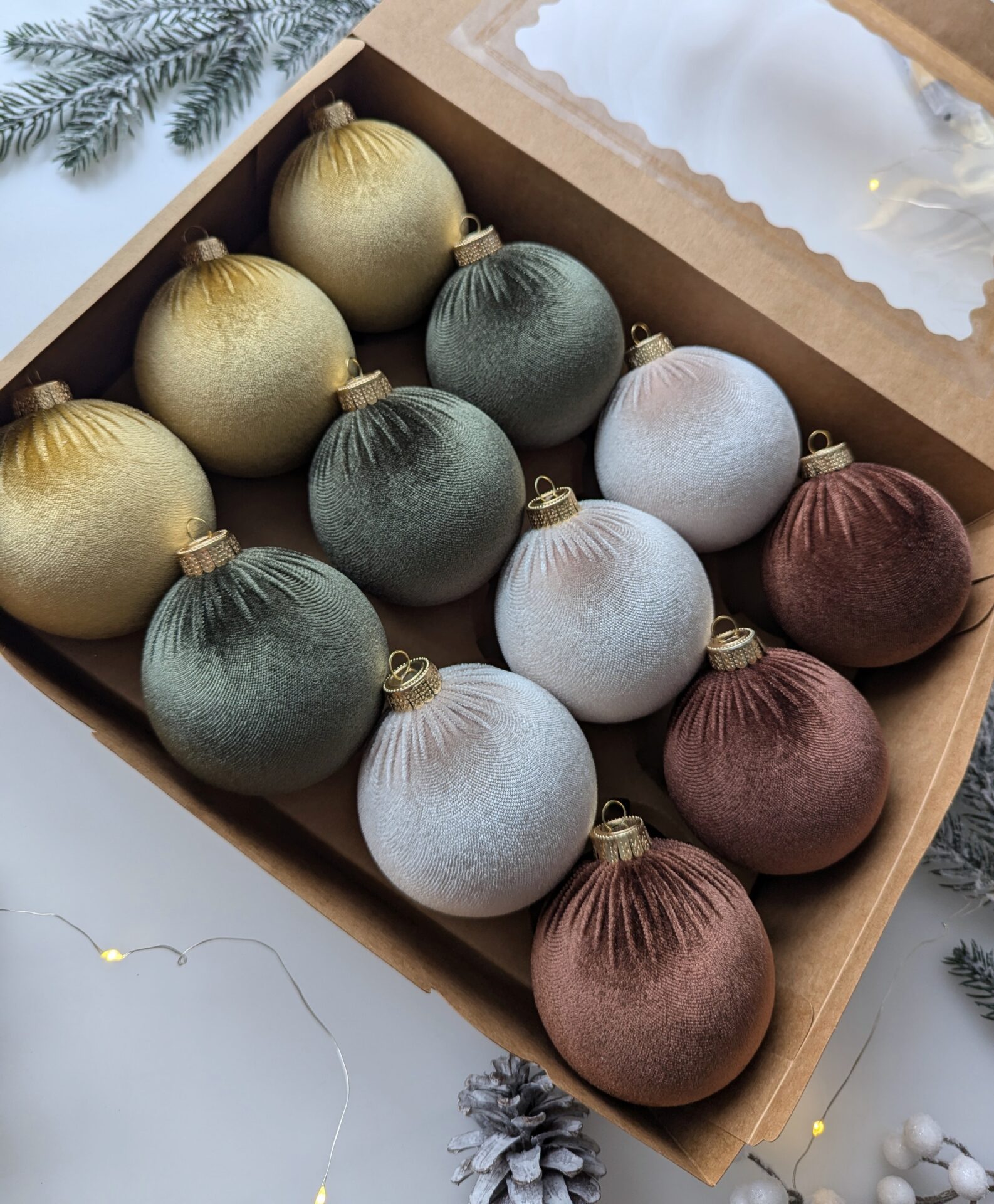 Christmas tree ornaments mix- custard/brown/cream/moss green.