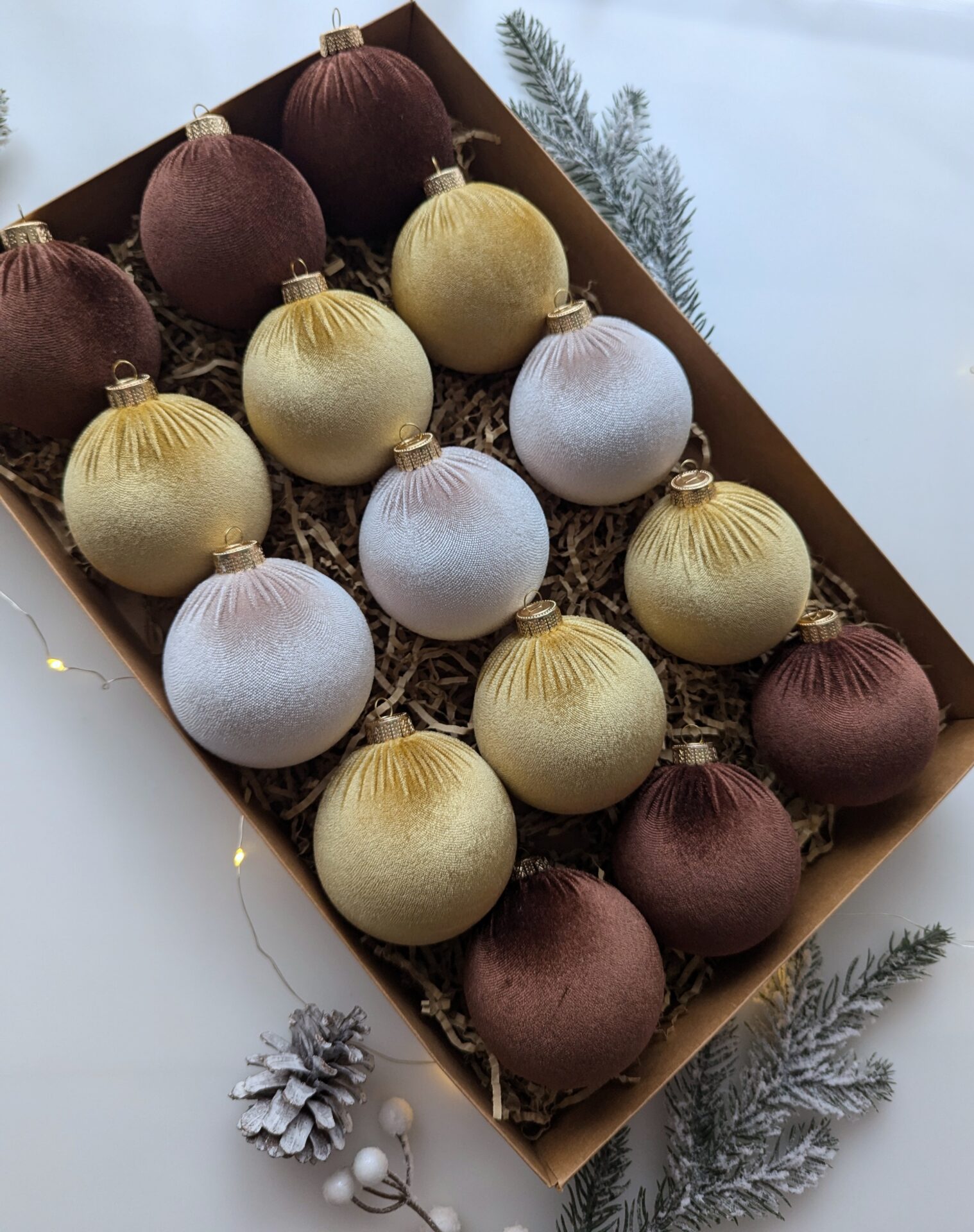 Christmas tree ornaments mix- brown/ cream/ custard