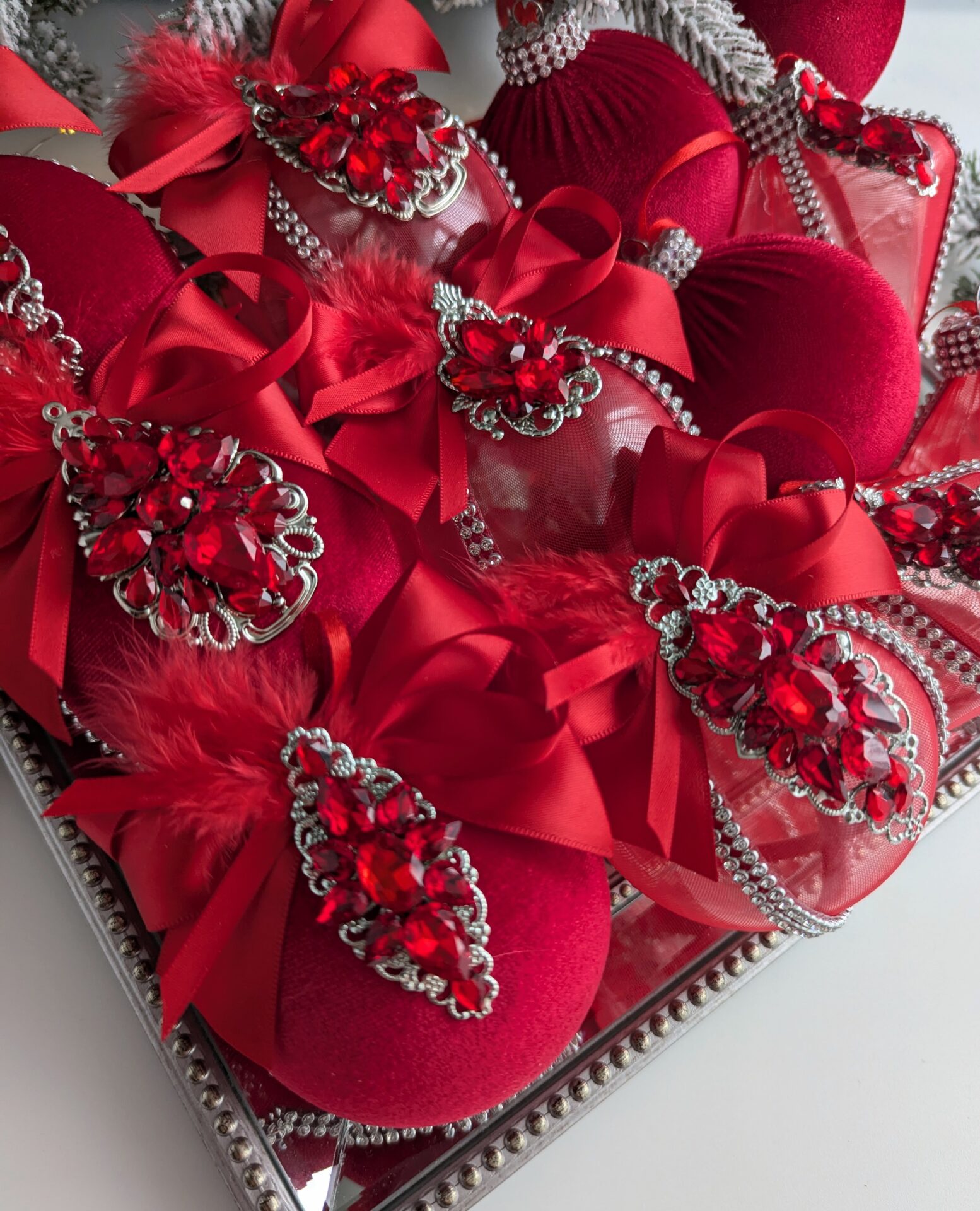 Red Christmas baubles - Image 10