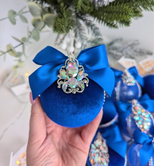Royal blue Christmas baubles - Image 2